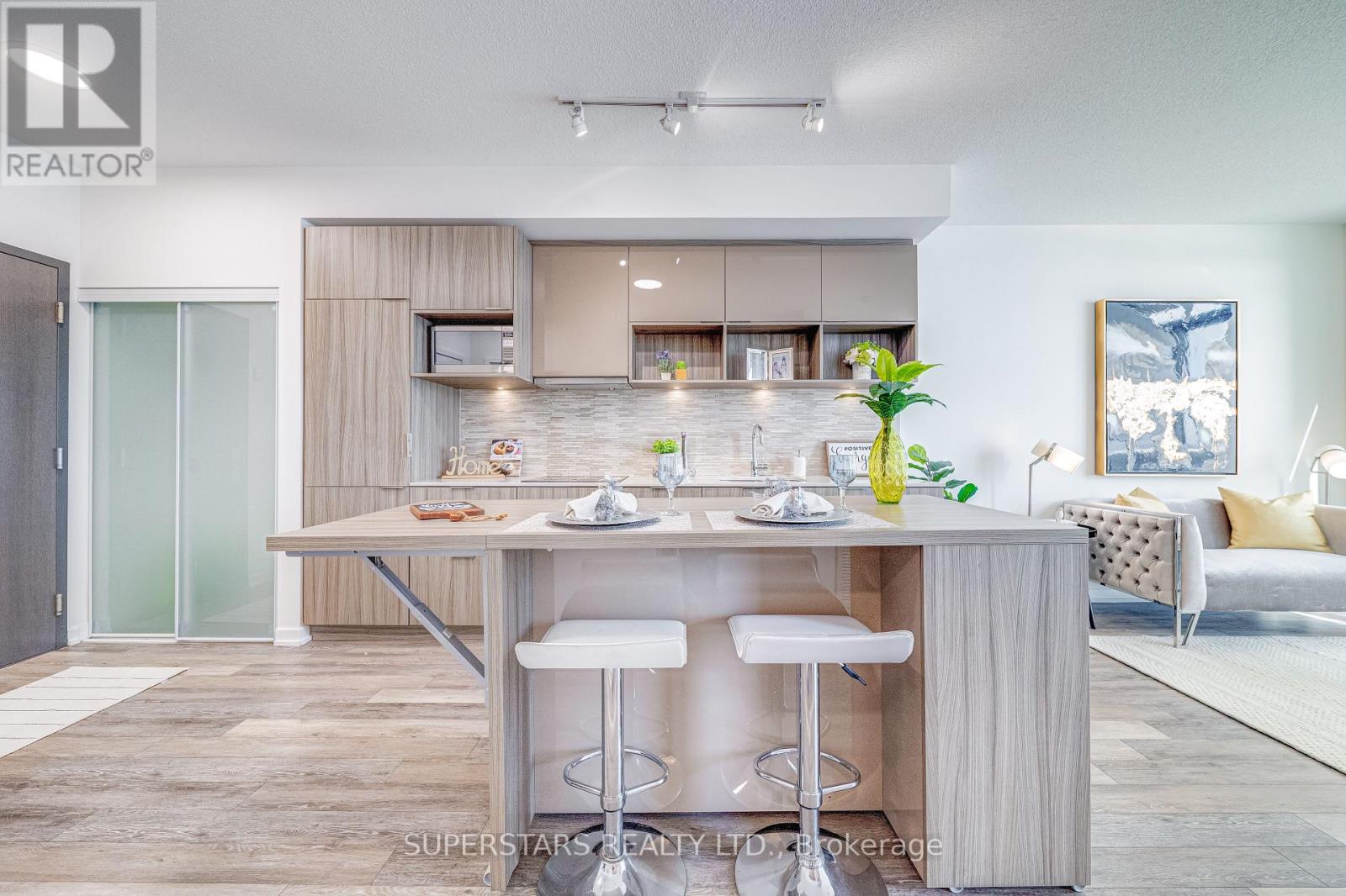 1306 - 52 Forest Manor Road, Toronto, Ontario  M2J 0E2 - Photo 5 - C12900262