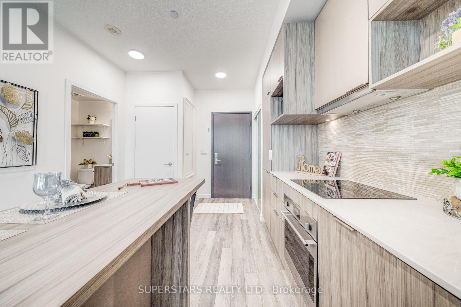 1306 - 52 Forest Manor Road, Toronto, Ontario  M2J 0E2 - Photo 6 - C12900262