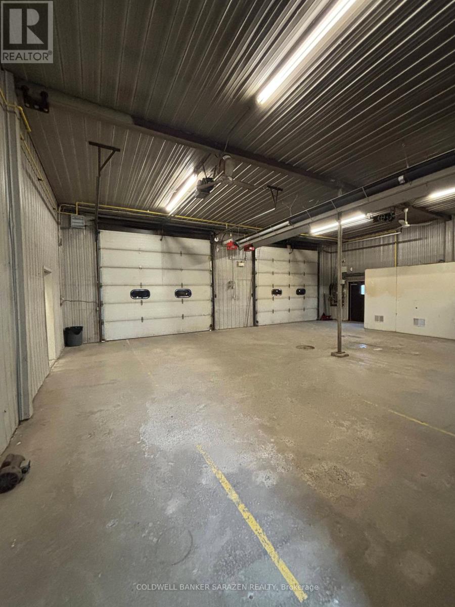 7010 Parkway Road, Ottawa, Ontario  K4P 1A7 - Photo 4 - X12900212