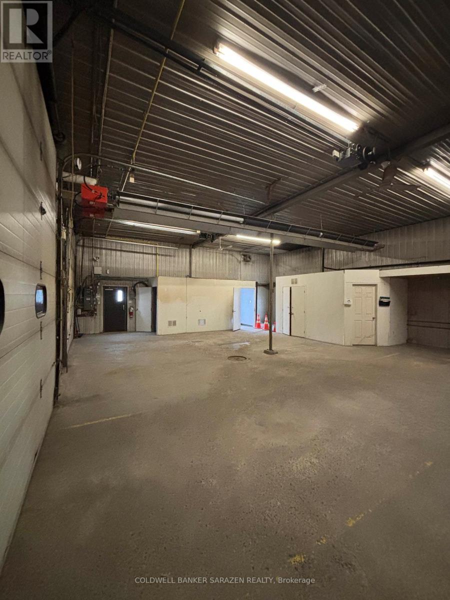 7010 Parkway Road, Ottawa, Ontario  K4P 1A7 - Photo 5 - X12900212