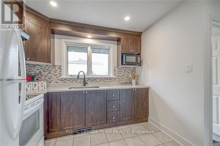 41 Fieldrow Street, Ottawa, Ontario  K2G 2Y6 - Photo 10 - X12900296