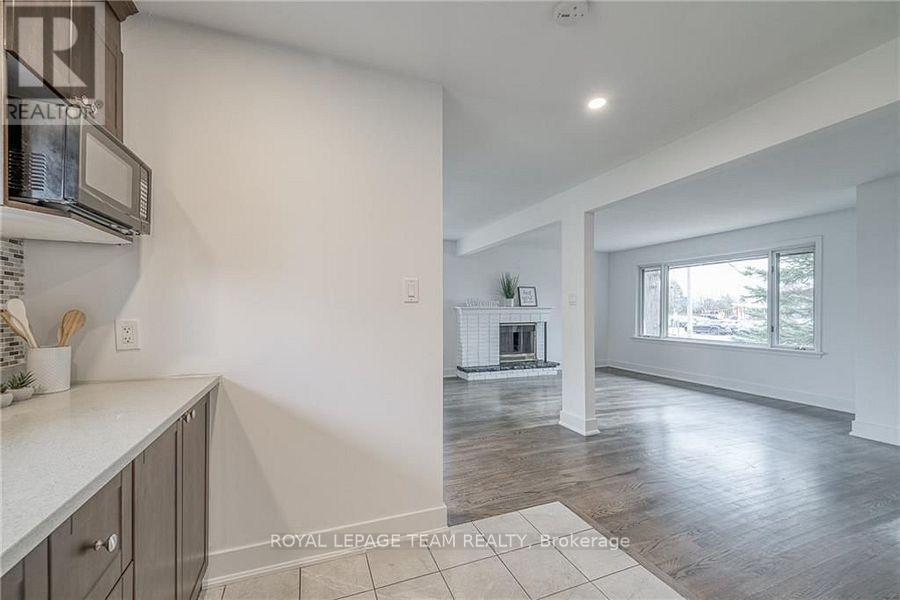 41 Fieldrow Street, Ottawa, Ontario  K2G 2Y6 - Photo 12 - X12900296