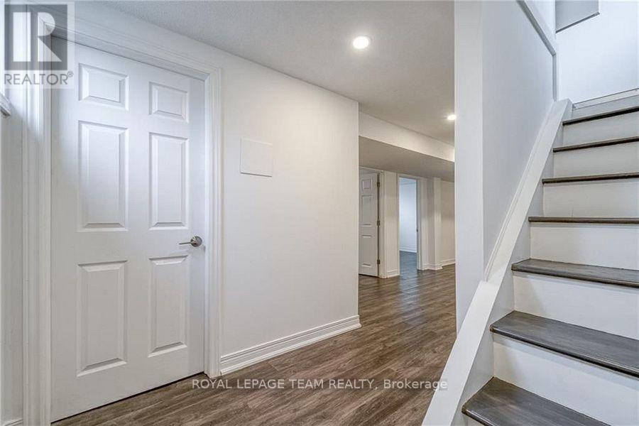 41 Fieldrow Street, Ottawa, Ontario  K2G 2Y6 - Photo 16 - X12900296