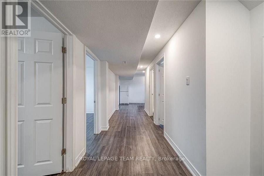 41 Fieldrow Street, Ottawa, Ontario  K2G 2Y6 - Photo 17 - X12900296