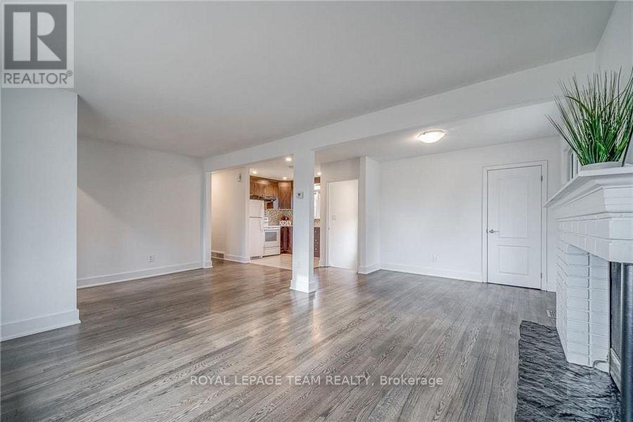 41 Fieldrow Street, Ottawa, Ontario  K2G 2Y6 - Photo 6 - X12900296