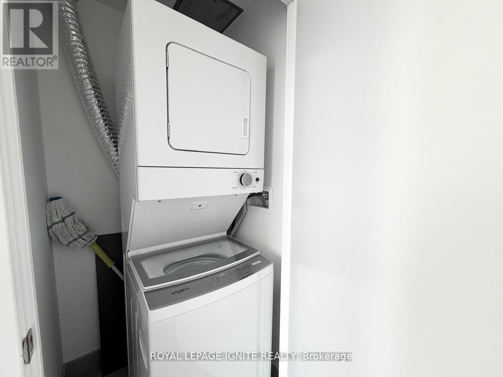 420b - 1604 Charles Street, Whitby (Port Whitby), Ontario  L1N 0P2 - Photo 7 - E12900096