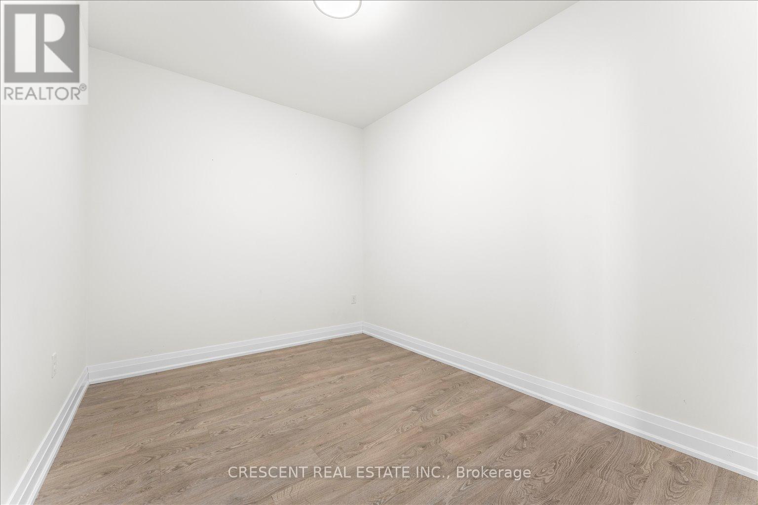 604 - 300 Essa Road, Barrie, Ontario  L9J 0B9 - Photo 16 - S12900174