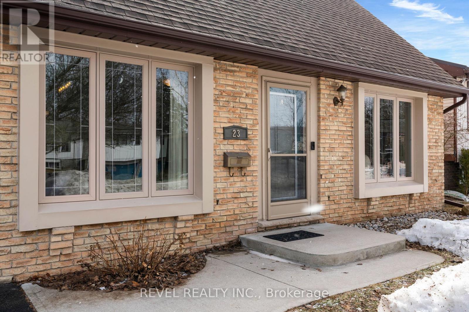 23 Oren Boulevard, Barrie, Ontario  L4N 4T3 - Photo 3 - S12900186