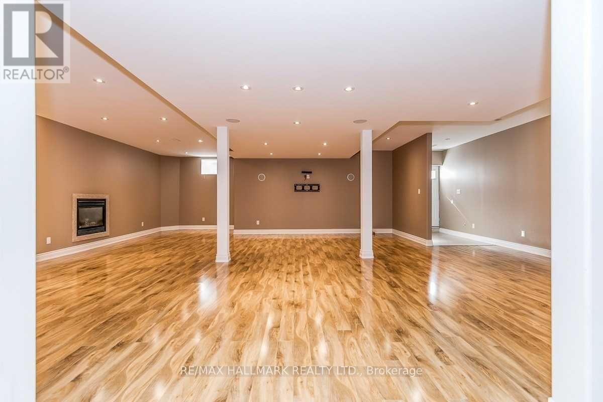 69 B Elm Grove Avenue, Richmond Hill, Ontario  L4E 2V4 - Photo 25 - N12870378