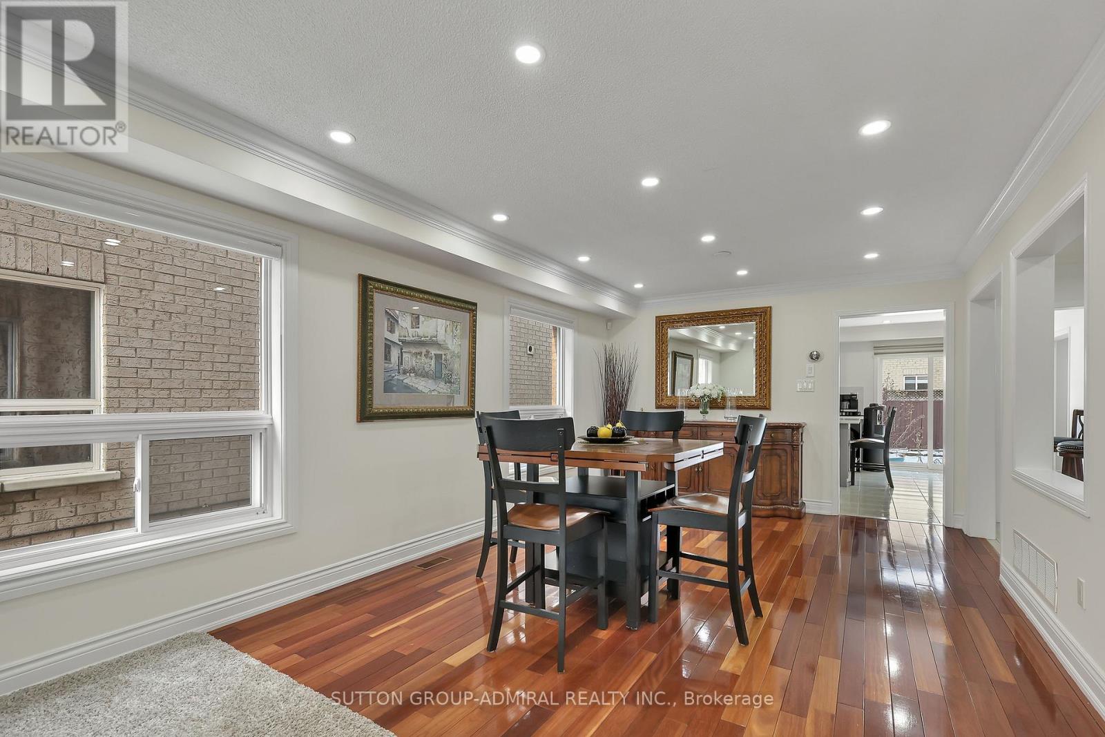 43 Newark Way, Brampton, Ontario  L7A 2W8 - Photo 6 - W12897438