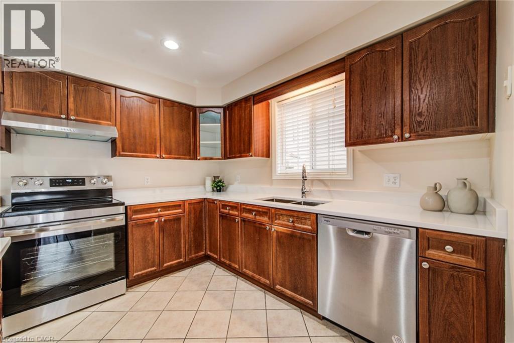 278 Huck Crescent, Kitchener, Ontario  N2N 3M8 - Photo 13 - 40807606