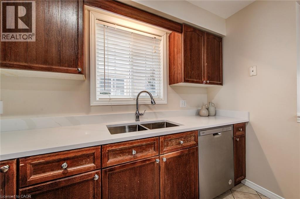 278 Huck Crescent, Kitchener, Ontario  N2N 3M8 - Photo 15 - 40807606