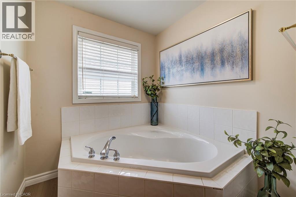 278 Huck Crescent, Kitchener, Ontario  N2N 3M8 - Photo 31 - 40807606