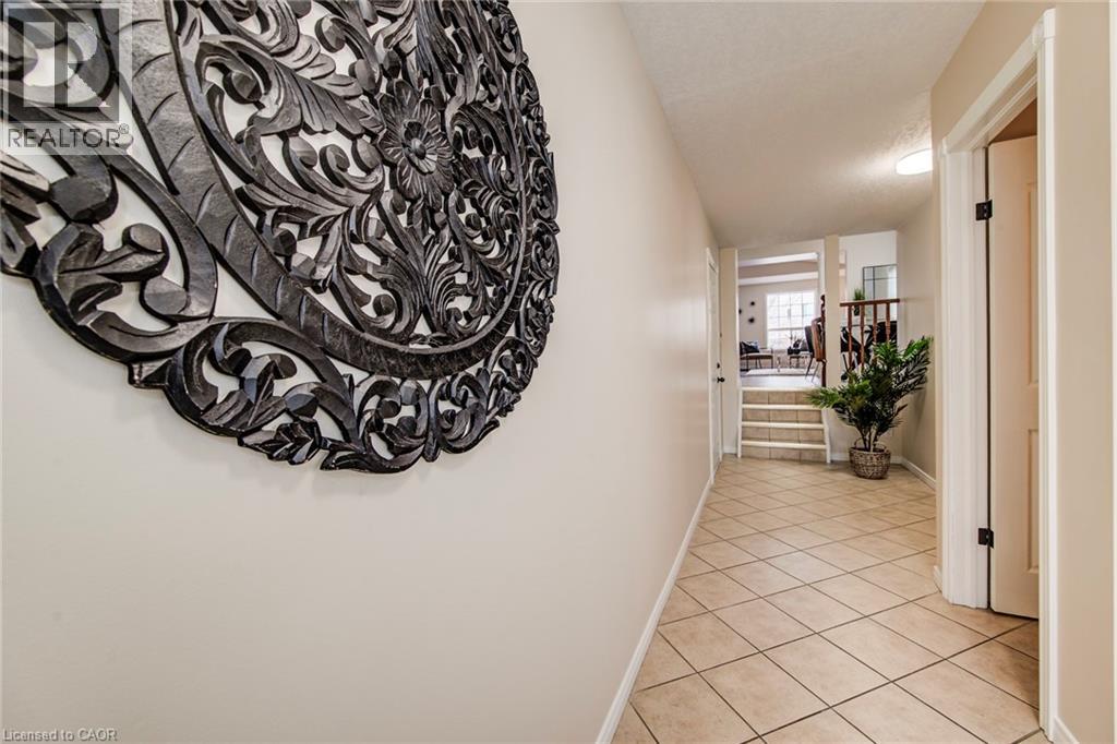 278 Huck Crescent, Kitchener, Ontario  N2N 3M8 - Photo 5 - 40807606