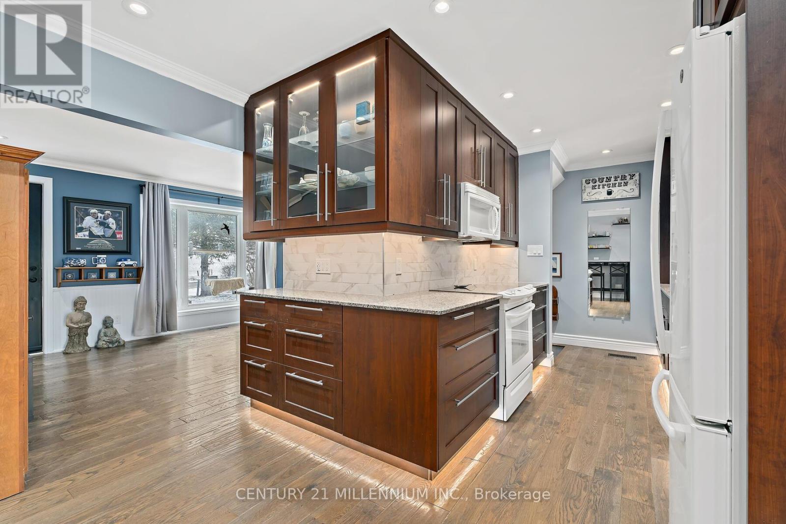 10875 Fifth Line, Halton Hills, Ontario  L7G 4S6 - Photo 15 - W12900108