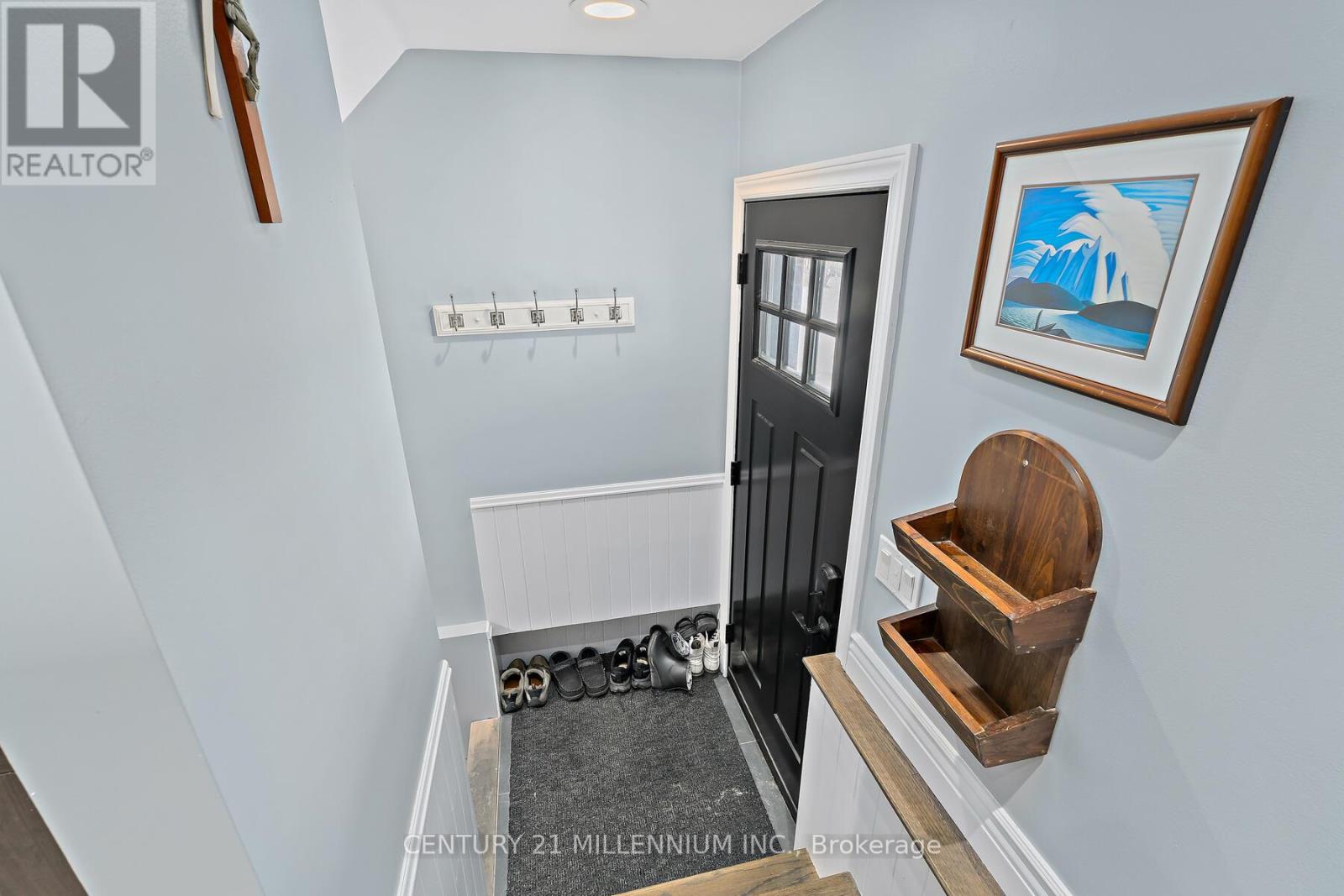 10875 Fifth Line, Halton Hills, Ontario  L7G 4S6 - Photo 23 - W12900108