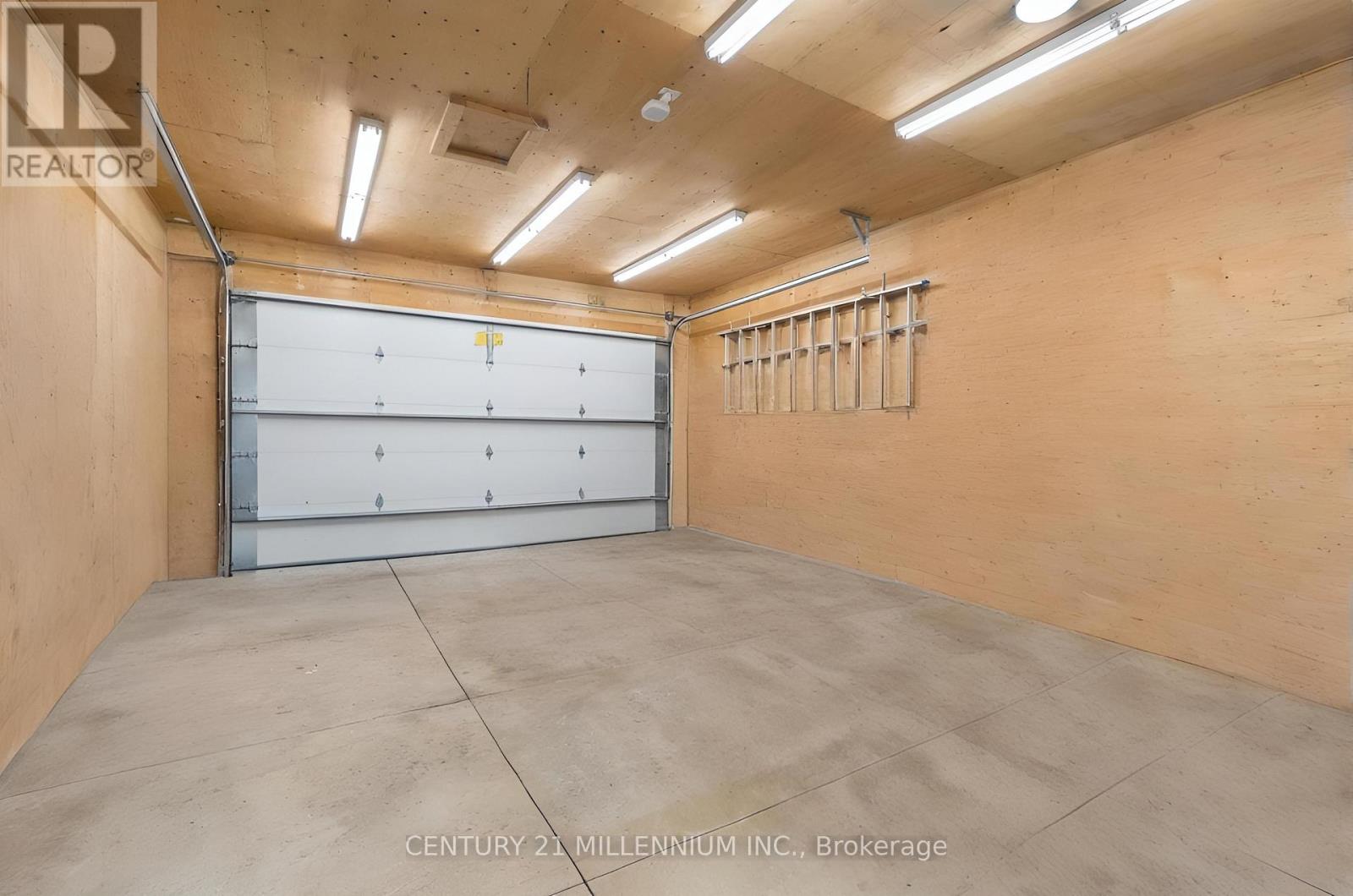 10875 Fifth Line, Halton Hills, Ontario  L7G 4S6 - Photo 30 - W12900108