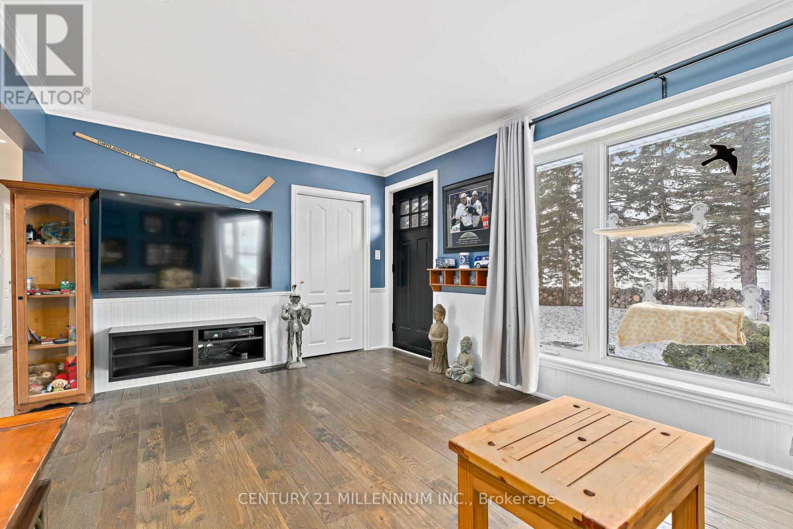 10875 Fifth Line, Halton Hills, Ontario  L7G 4S6 - Photo 9 - W12900108