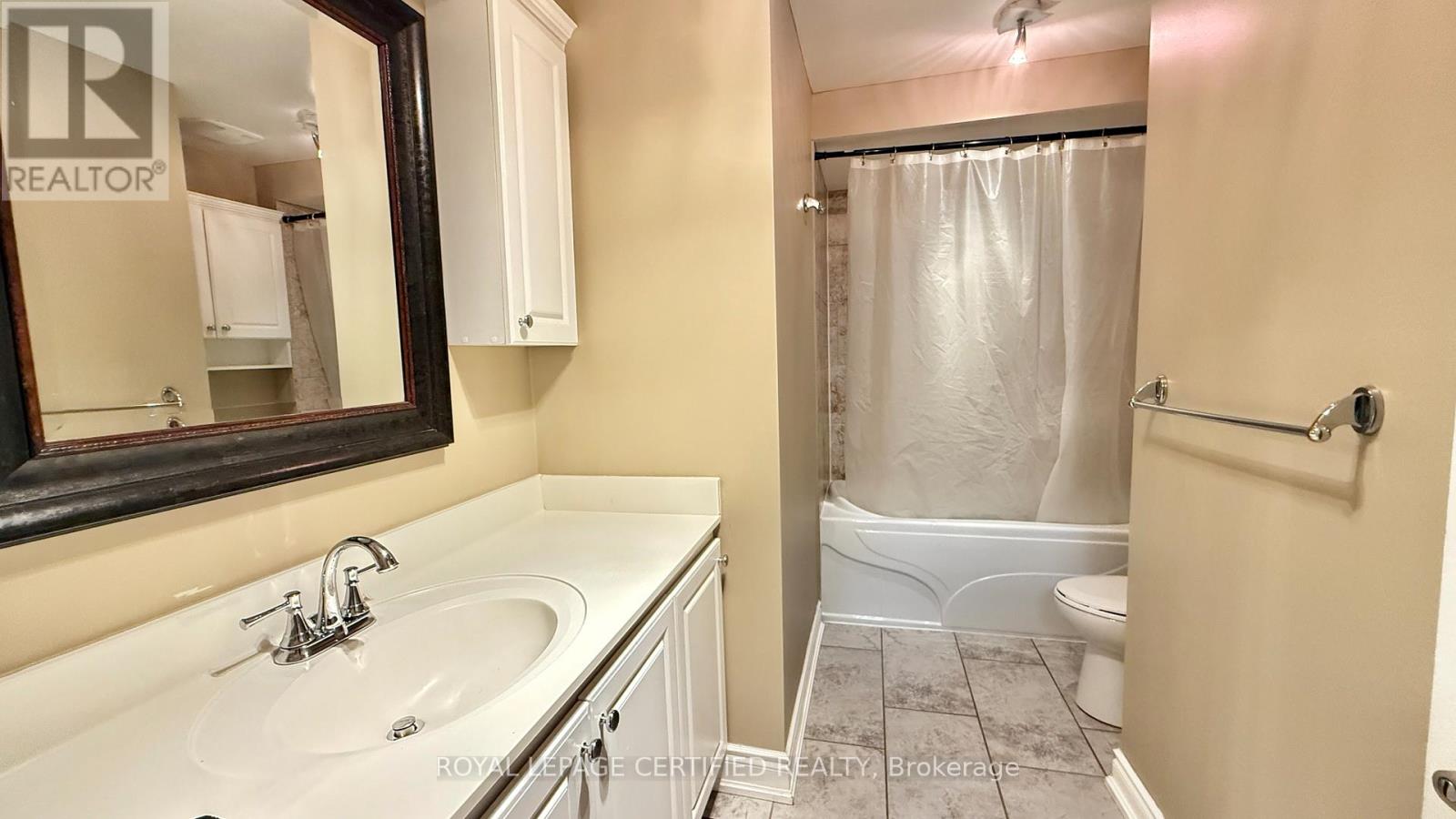 3211 Valcourt Crescent, Mississauga, Ontario  L5L 5K2 - Photo 27 - W12900116