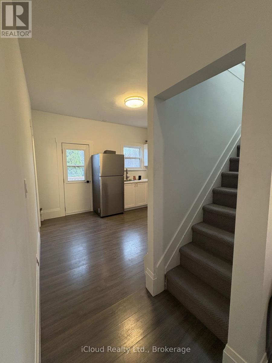 Upper - 2177 Lakeshore Road, Burlington, Ontario  L7R 1A5 - Photo 20 - W12900140