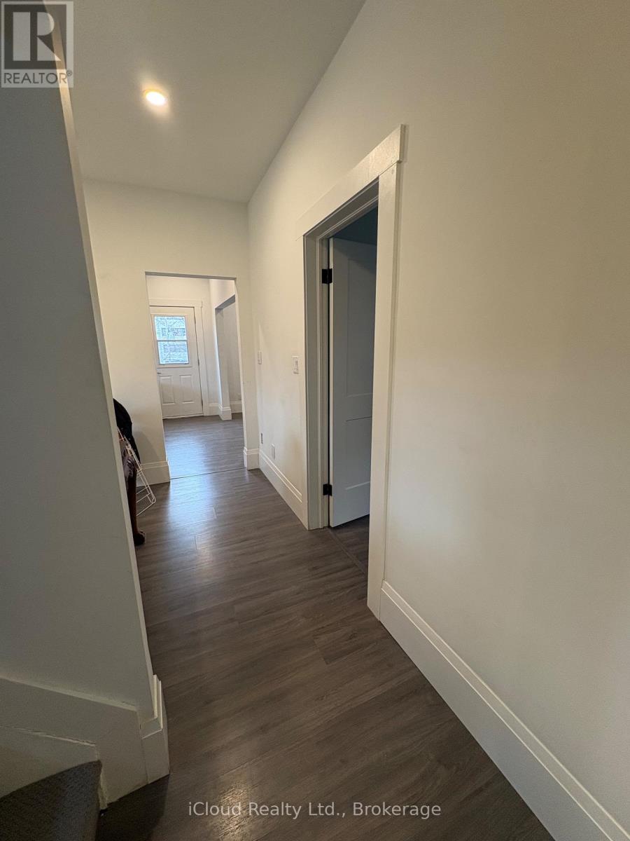 Upper - 2177 Lakeshore Road, Burlington, Ontario  L7R 1A5 - Photo 23 - W12900140