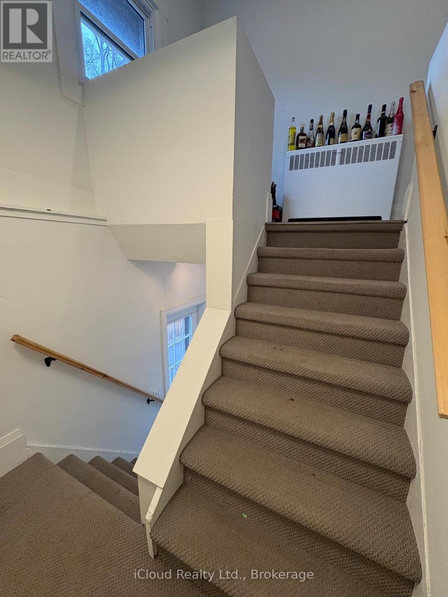 Upper - 2177 Lakeshore Road, Burlington, Ontario  L7R 1A5 - Photo 28 - W12900140