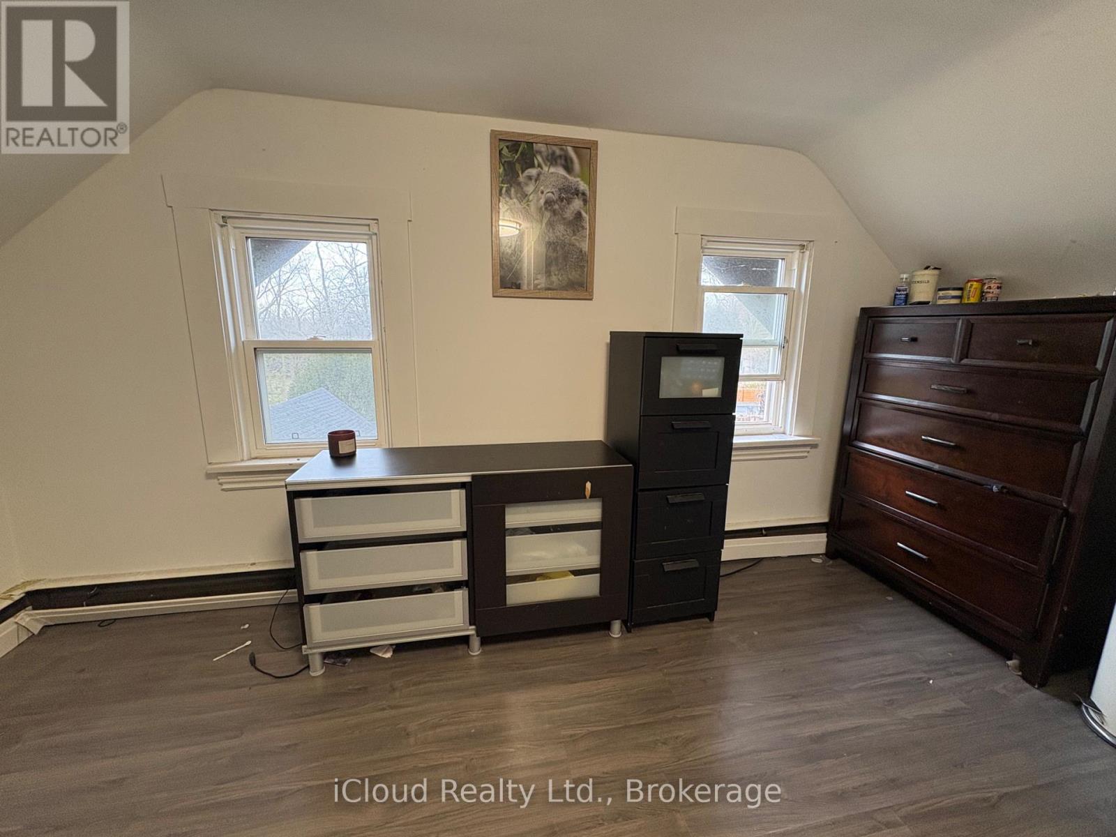 Upper - 2177 Lakeshore Road, Burlington, Ontario  L7R 1A5 - Photo 35 - W12900140