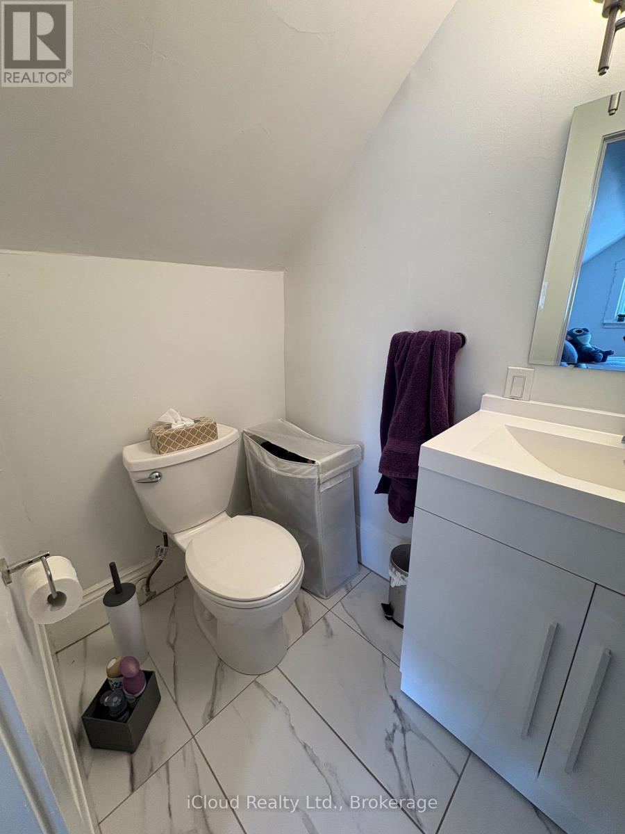 Upper - 2177 Lakeshore Road, Burlington, Ontario  L7R 1A5 - Photo 39 - W12900140