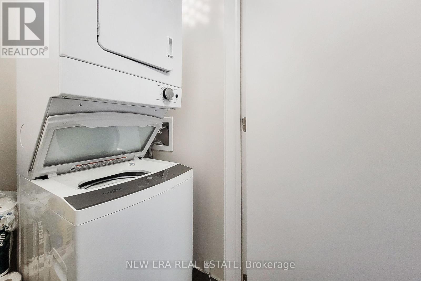 212 - 320 Plains Road E, Burlington, Ontario  L7T 2C8 - Photo 14 - W12900282