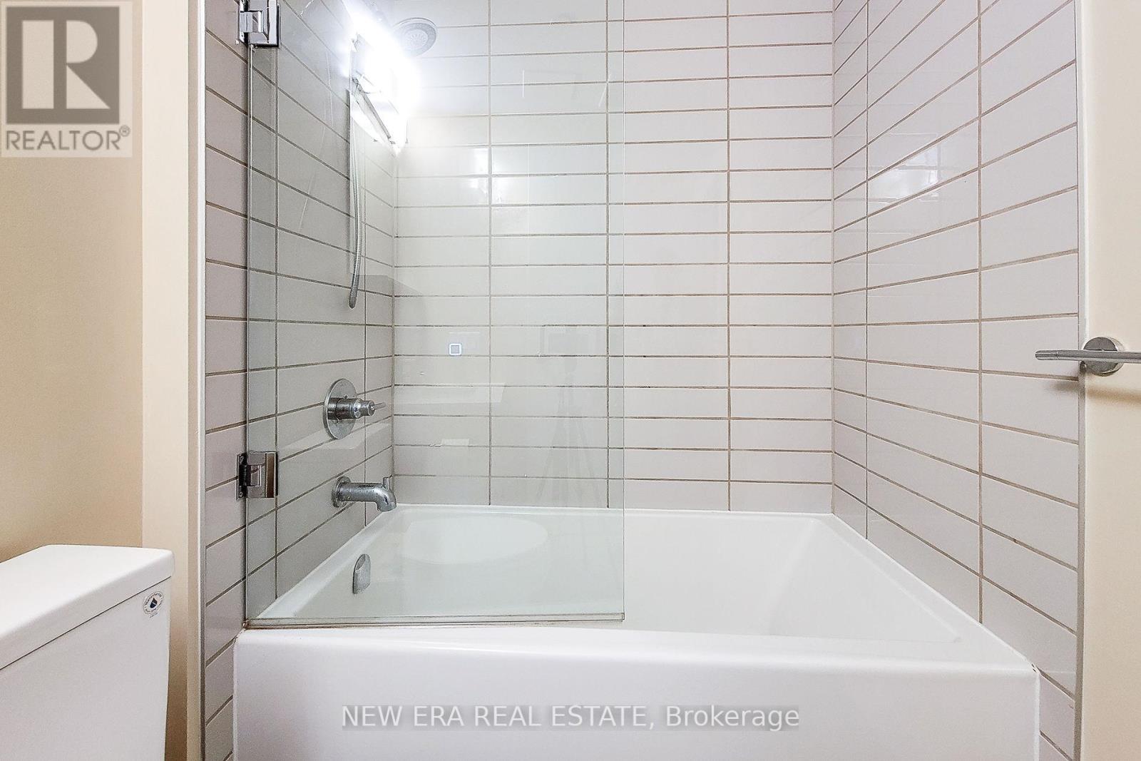 212 - 320 Plains Road E, Burlington, Ontario  L7T 2C8 - Photo 15 - W12900282