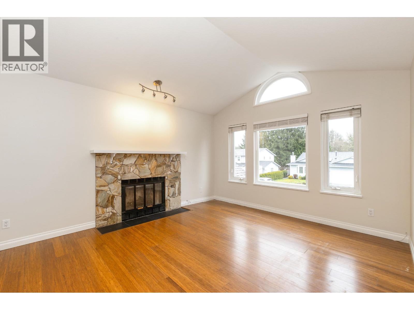 12533 223 Street, Maple Ridge, British Columbia  V2X 5Y8 - Photo 4 - R3100530