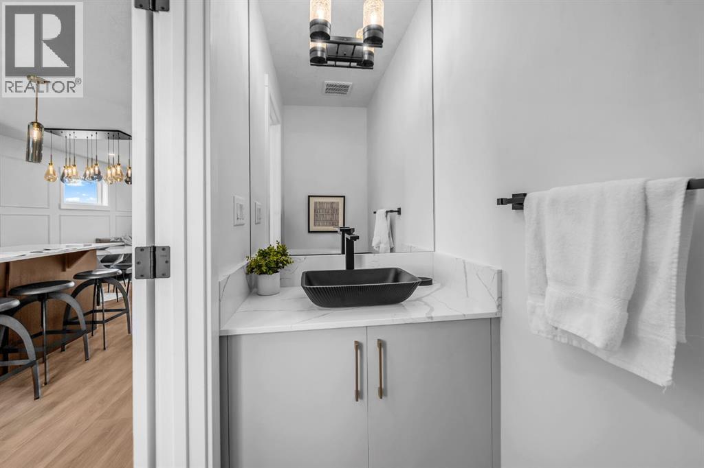 904 Clover Road, Carstairs, Alberta  T0M 0N0 - Photo 18 - A2278306