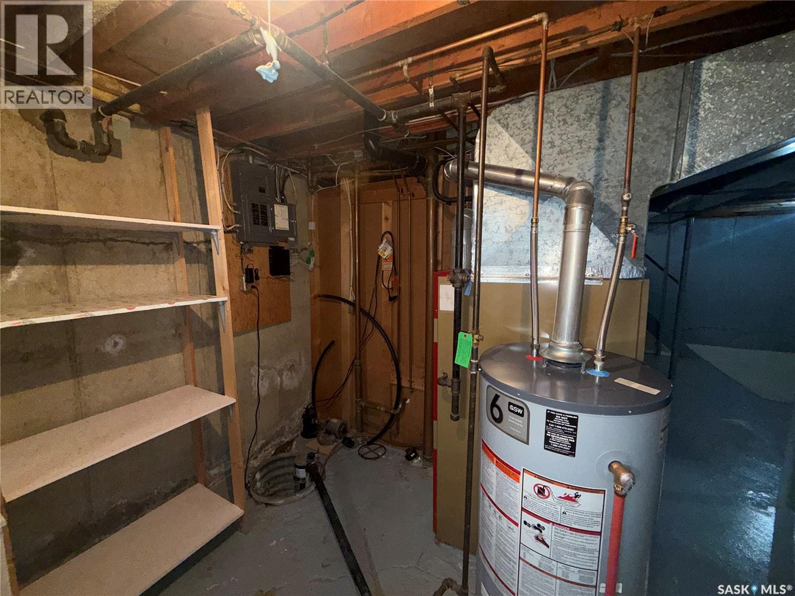 302 3rd Avenue E, Assiniboia, Saskatchewan  S0H 0B0 - Photo 20 - SK030778