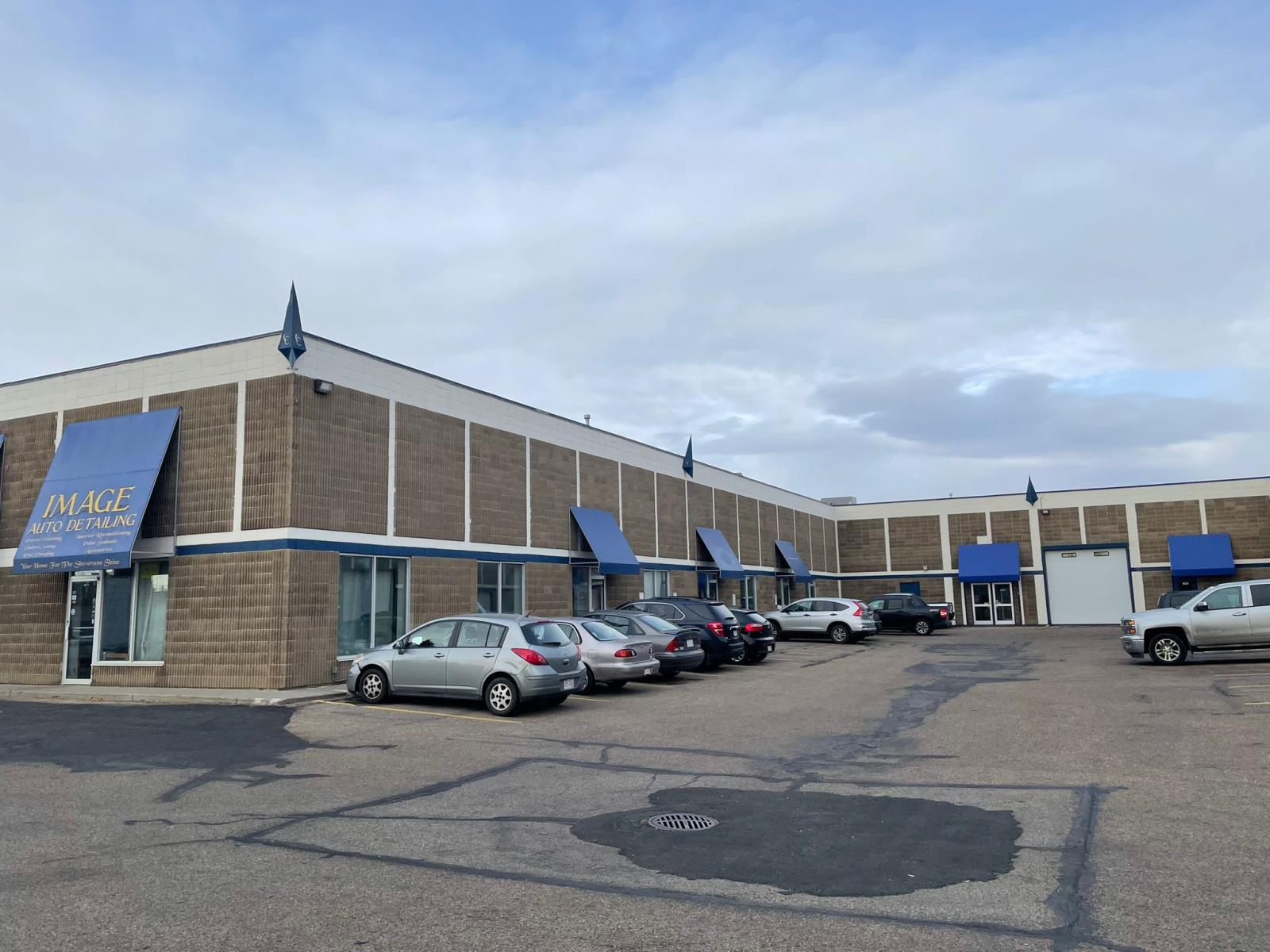 25  Chisholm Avenue, St. Albert, Alberta  T8N 5A5 - Photo 3 - 43691237