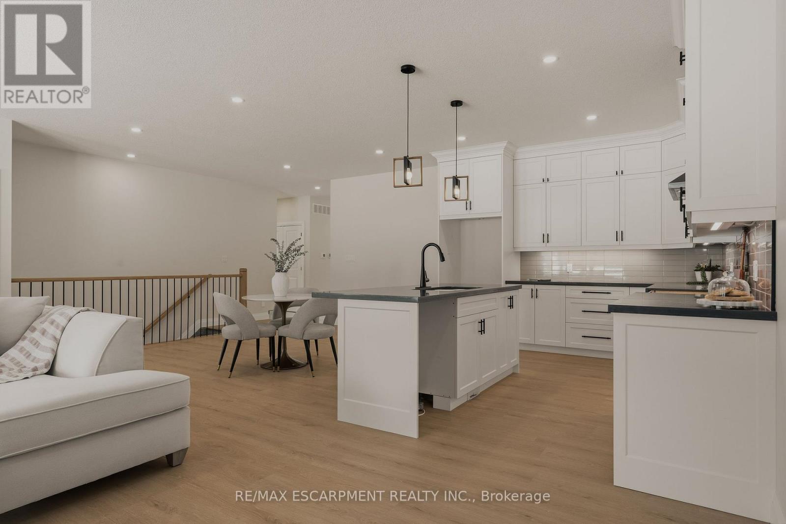 108 St. Michael's Street, Norfolk, Ontario  N4B 0A3 - Photo 11 - X12900204