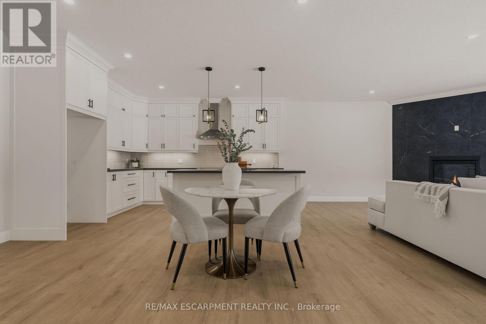 108 St. Michael's Street, Norfolk, Ontario  N4B 0A3 - Photo 12 - X12900204