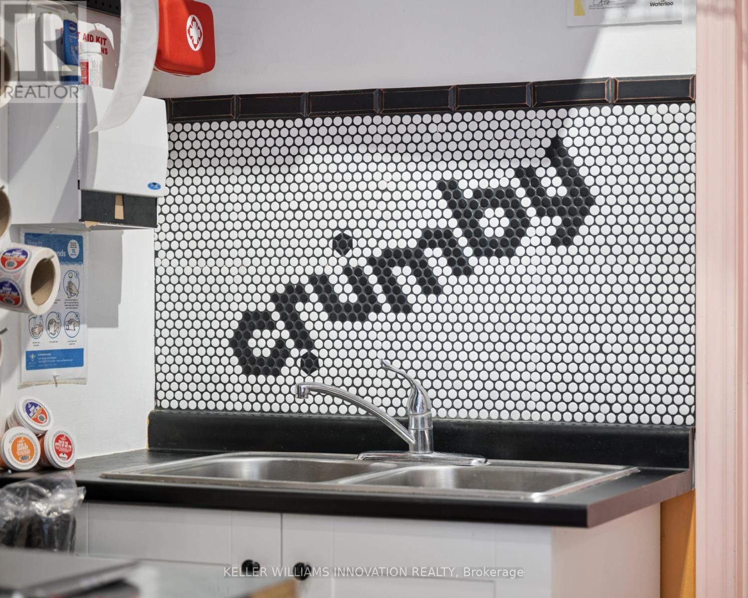 5 - 8 Regina Street N, Waterloo, Ontario  N2J 2Z8 - Photo 22 - X12900214