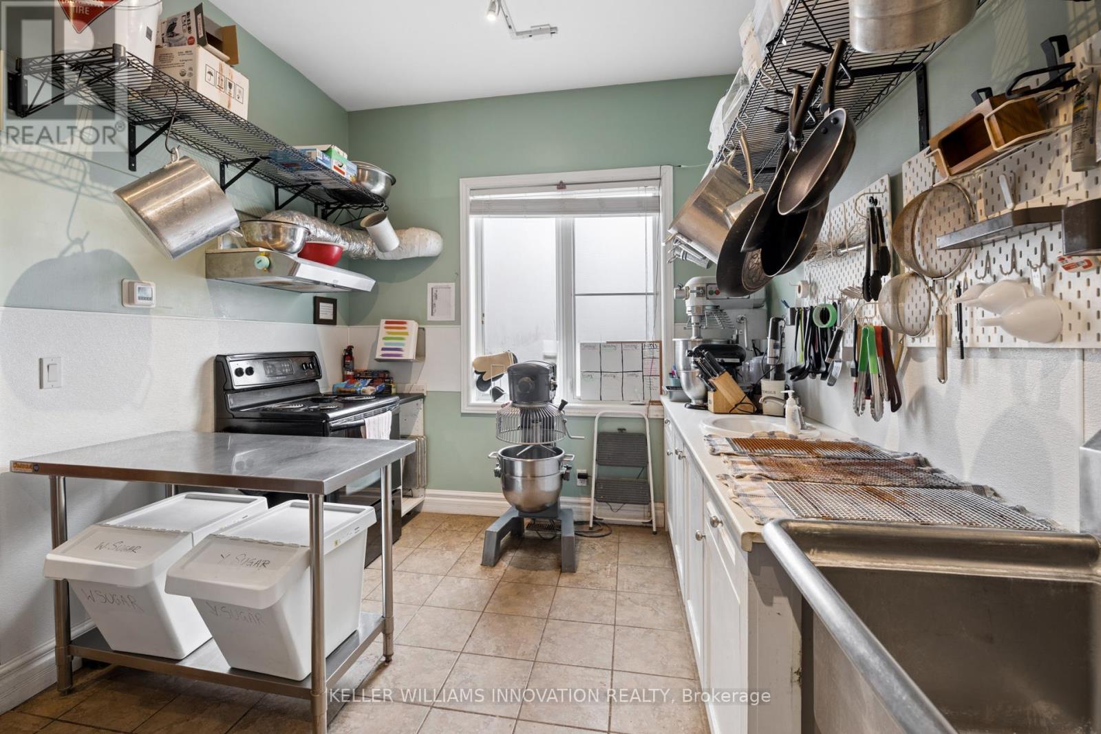 5 - 8 Regina Street N, Waterloo, Ontario  N2J 2Z8 - Photo 29 - X12900214