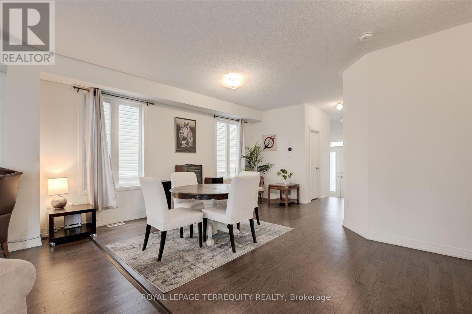 137 East Shore Drive, Clarington (Bowmanville), Ontario  L1C 1Z8 - Photo 10 - E12899648