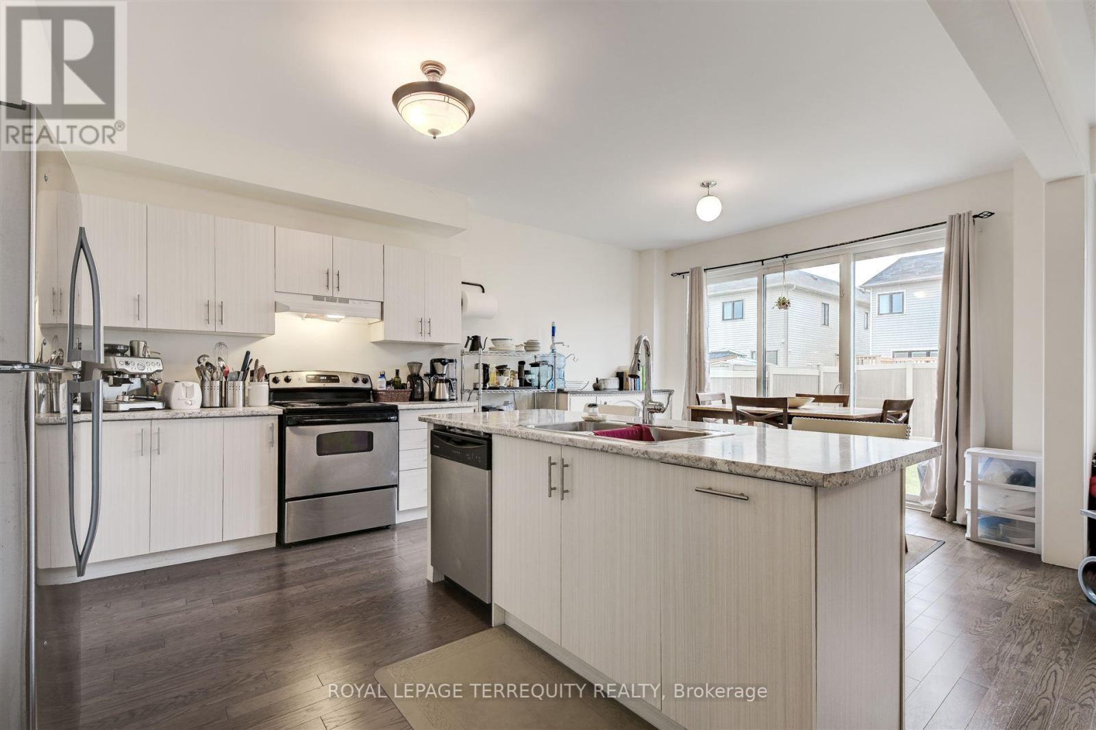 137 East Shore Drive, Clarington (Bowmanville), Ontario  L1C 1Z8 - Photo 16 - E12899648