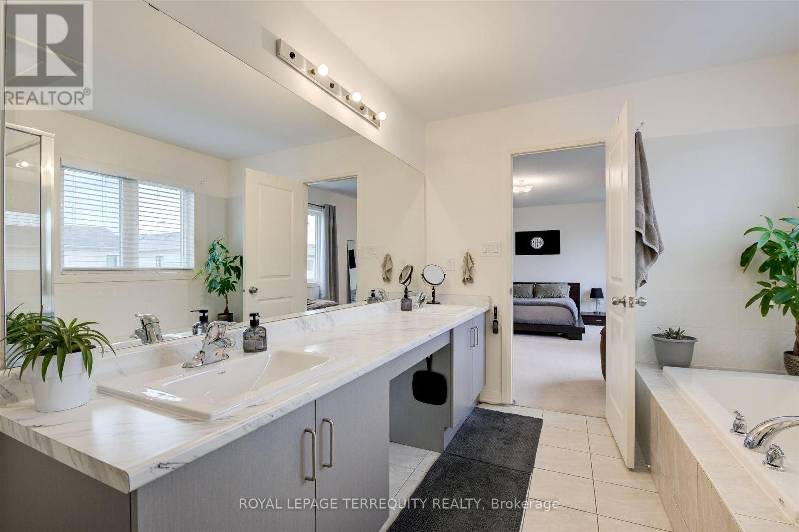 137 East Shore Drive, Clarington (Bowmanville), Ontario  L1C 1Z8 - Photo 27 - E12899648