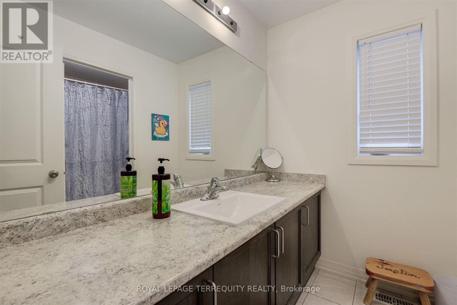 137 East Shore Drive, Clarington (Bowmanville), Ontario  L1C 1Z8 - Photo 34 - E12899648