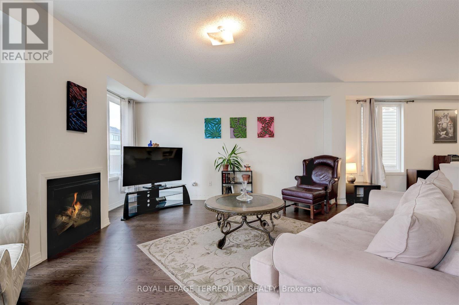 137 East Shore Drive, Clarington (Bowmanville), Ontario  L1C 1Z8 - Photo 8 - E12899648