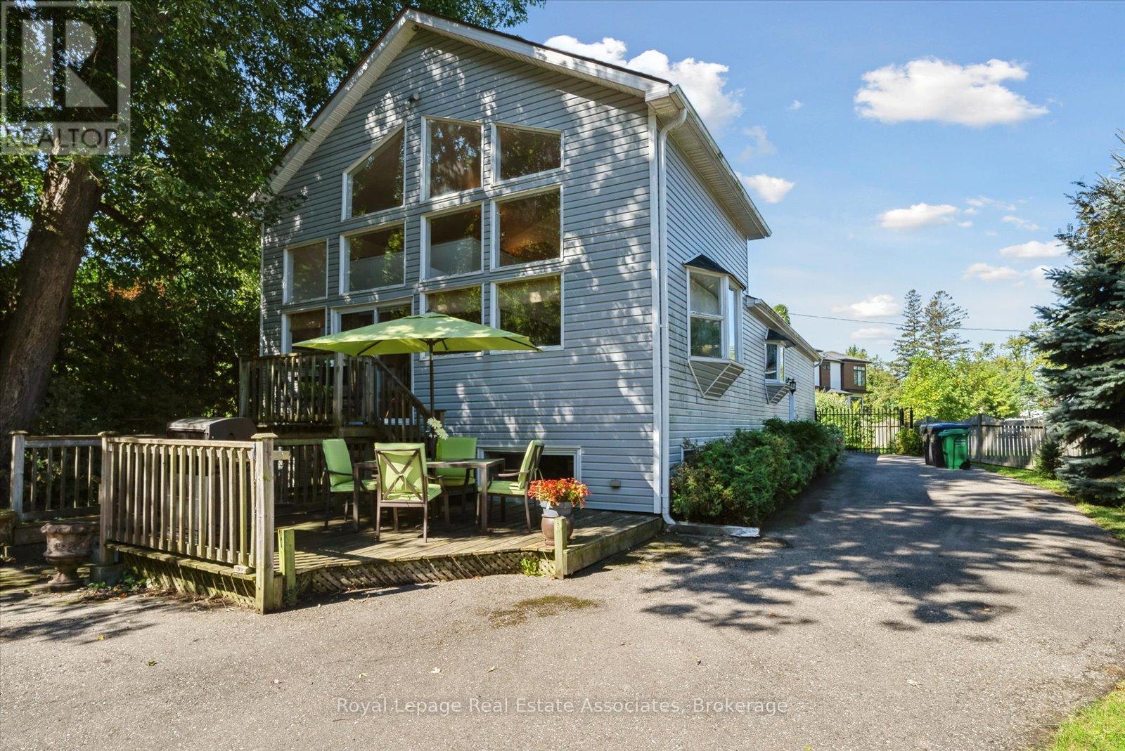 708 Montbeck Crescent, Mississauga, Ontario  L5G 1P3 - Photo 34 - W12848164