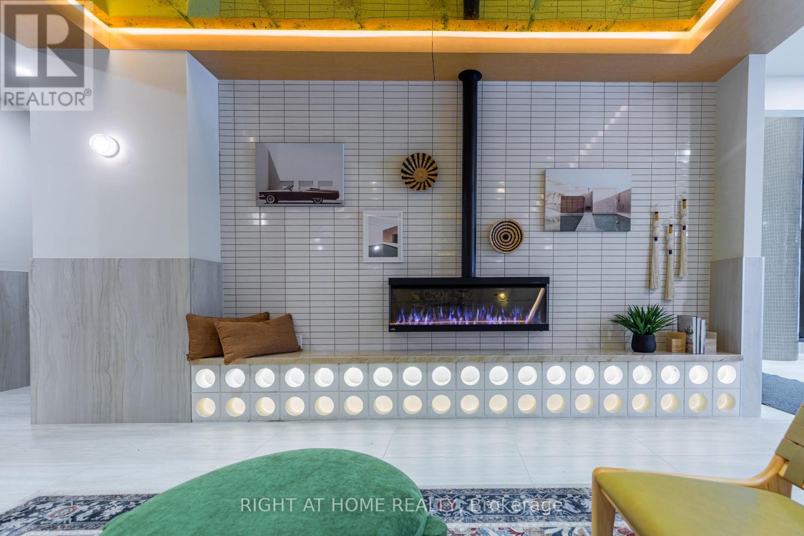 402 - 1660 Bloor Street W, Toronto, Ontario  M6P 0C6 - Photo 40 - W12891572