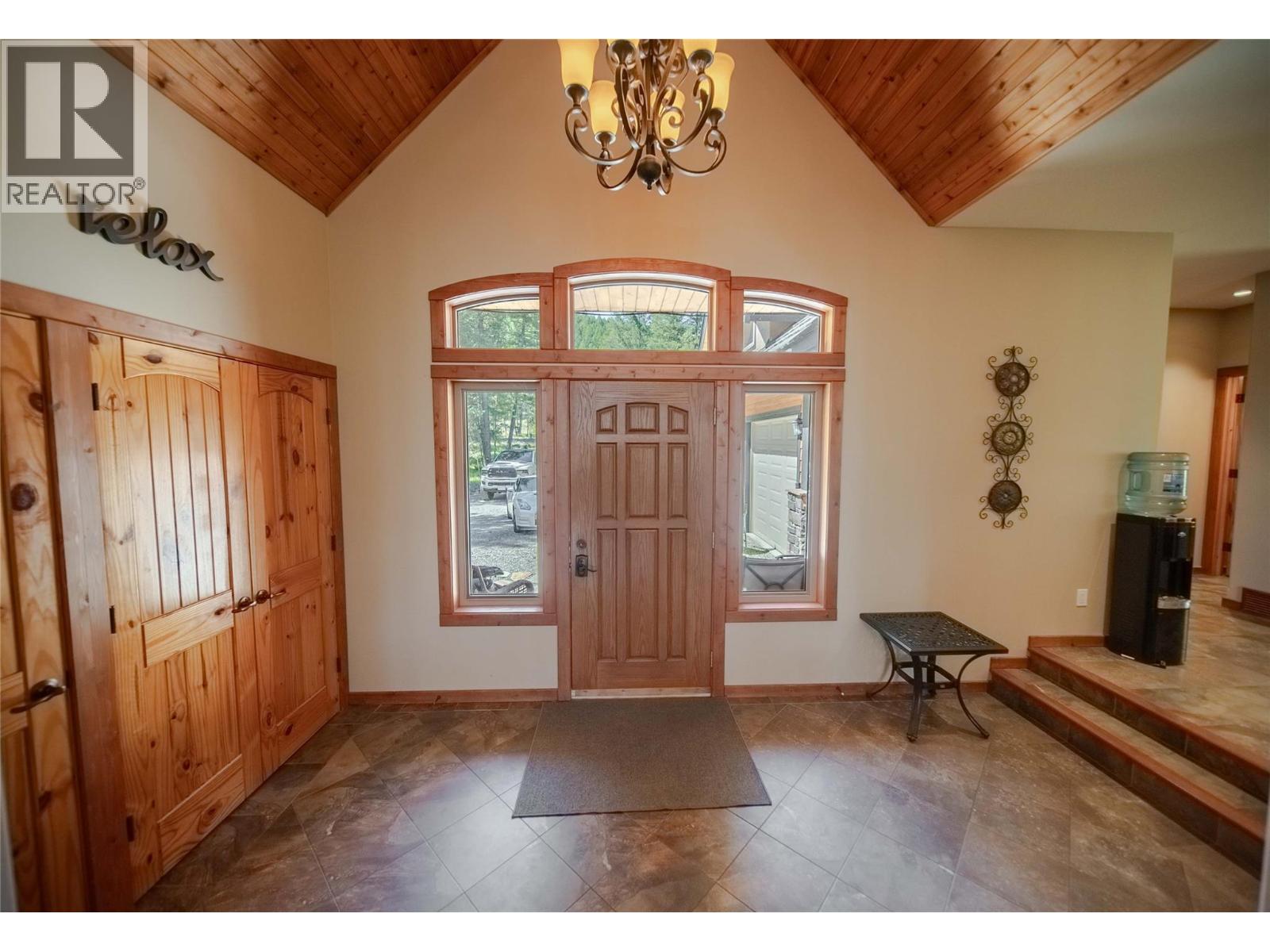 9865 Osprey Landing Drive, Wardner, British Columbia  V0B 2J0 - Photo 19 - 10379968