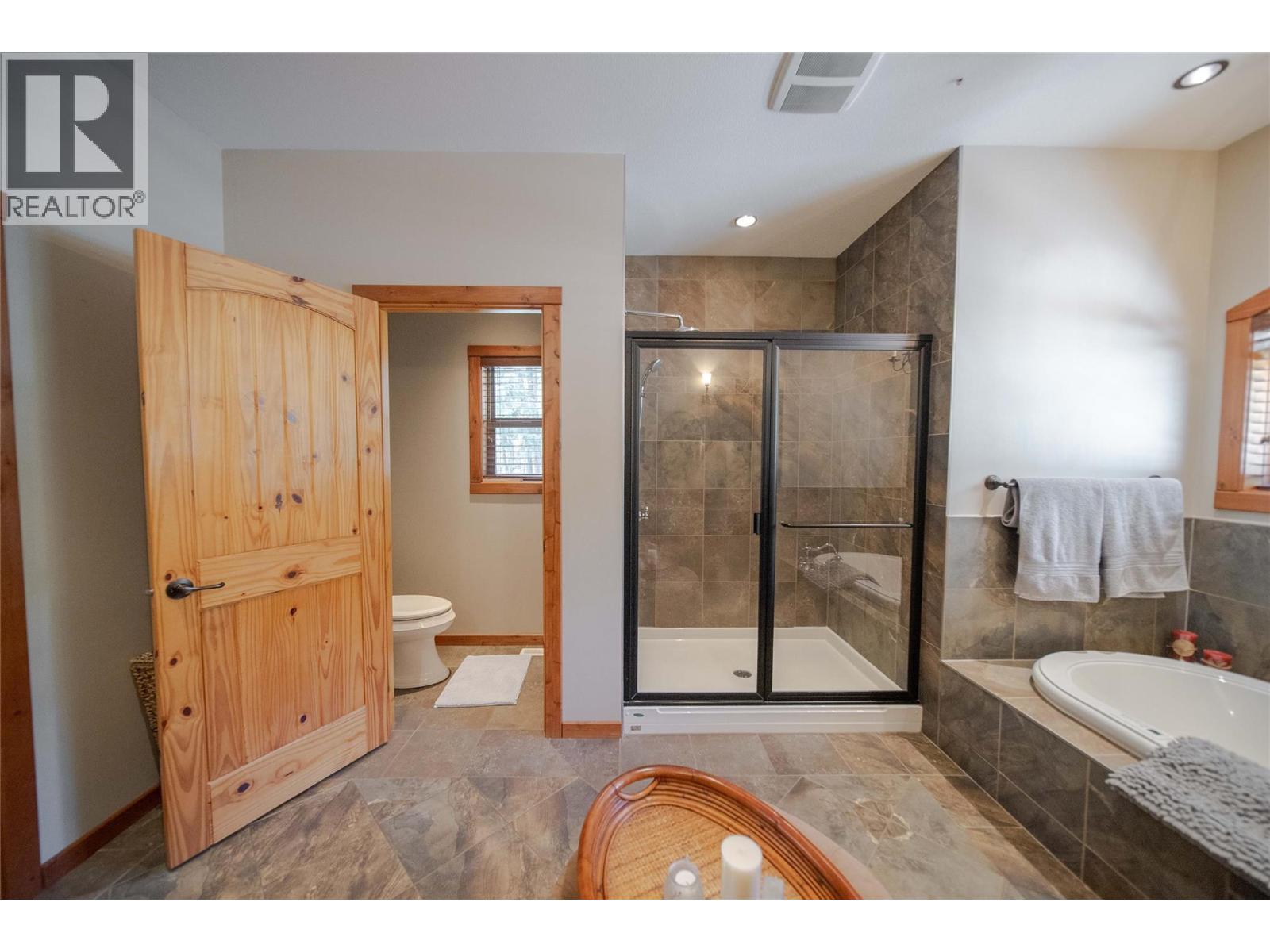 9865 Osprey Landing Drive, Wardner, British Columbia  V0B 2J0 - Photo 29 - 10379968