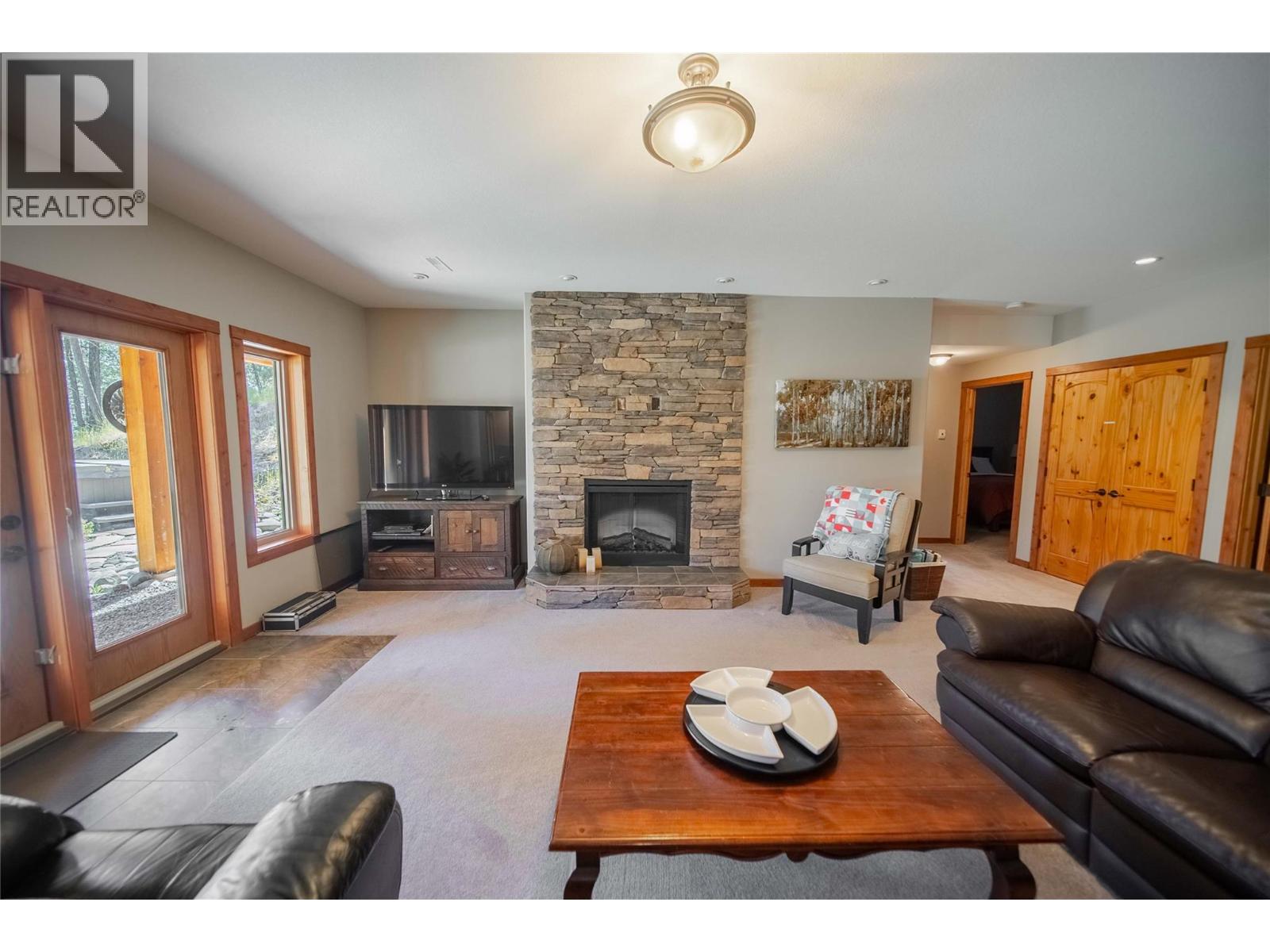 9865 Osprey Landing Drive, Wardner, British Columbia  V0B 2J0 - Photo 36 - 10379968