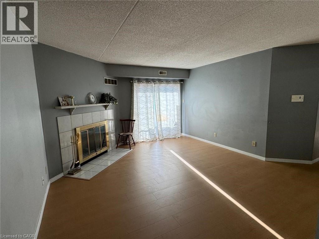 3085 Kingsway Drive Unit# 6, Kitchener, Ontario  N2C 2P1 - Photo 7 - 40793664