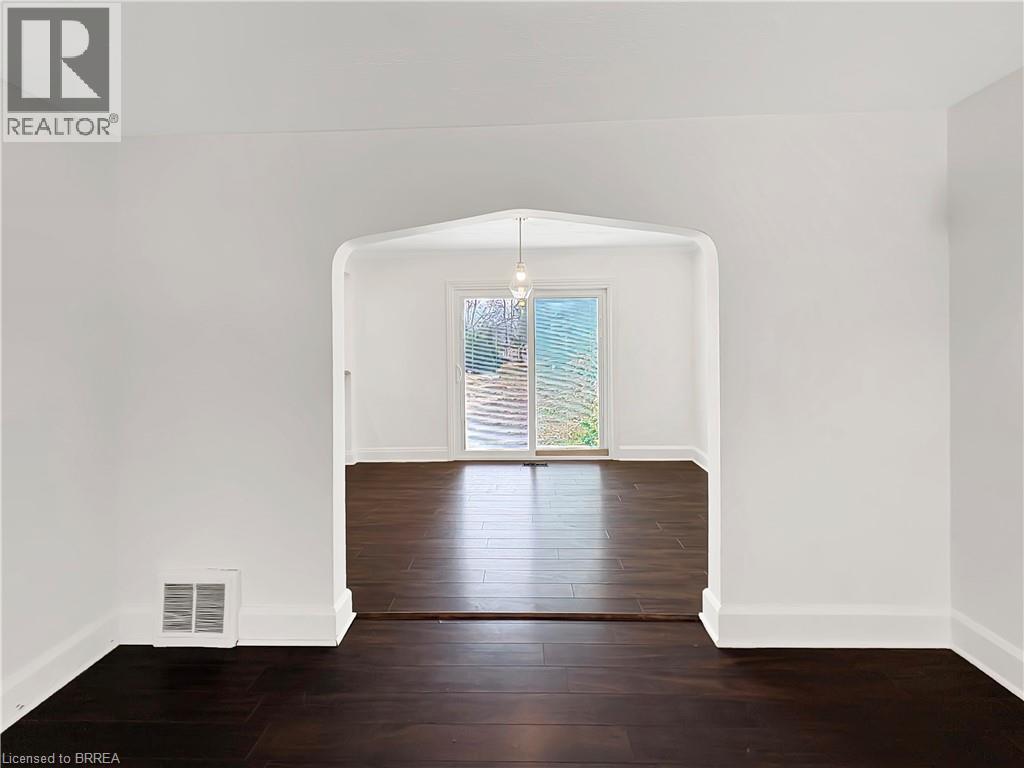 266 Grove Street, Simcoe, Ontario  N3Y 1K9 - Photo 14 - 40812489